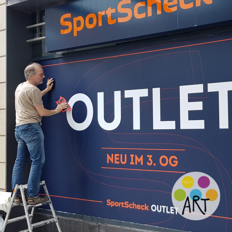 Ole Husmann Aufkleber montage