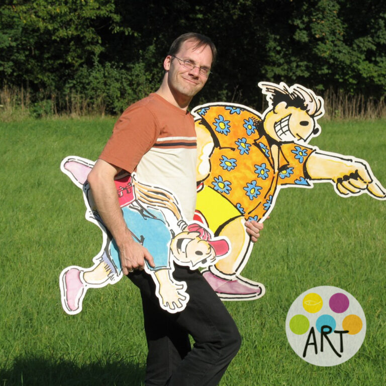 Ole Husmann mit POS-Figuren